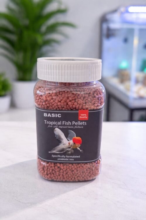 Basic tropical fish pellet